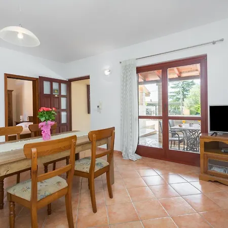 In - Istrien 43248 Apartment *